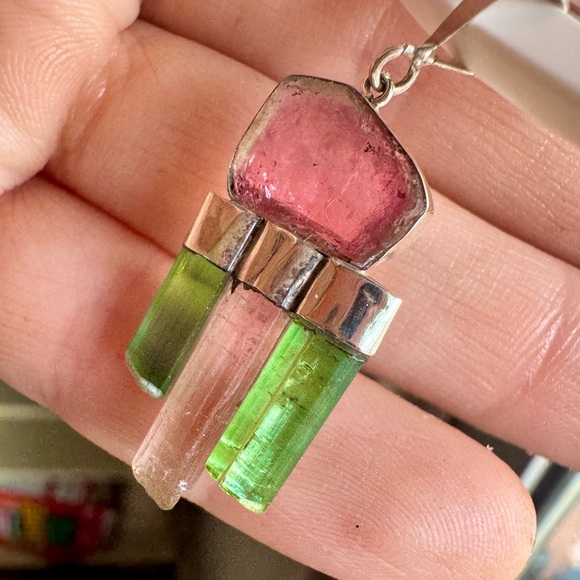 Label - Picture 2 of 16